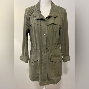 Sebby Army Green Utility Military Jacket. Full Zip/Snap Front, Cinch Back. Sz L